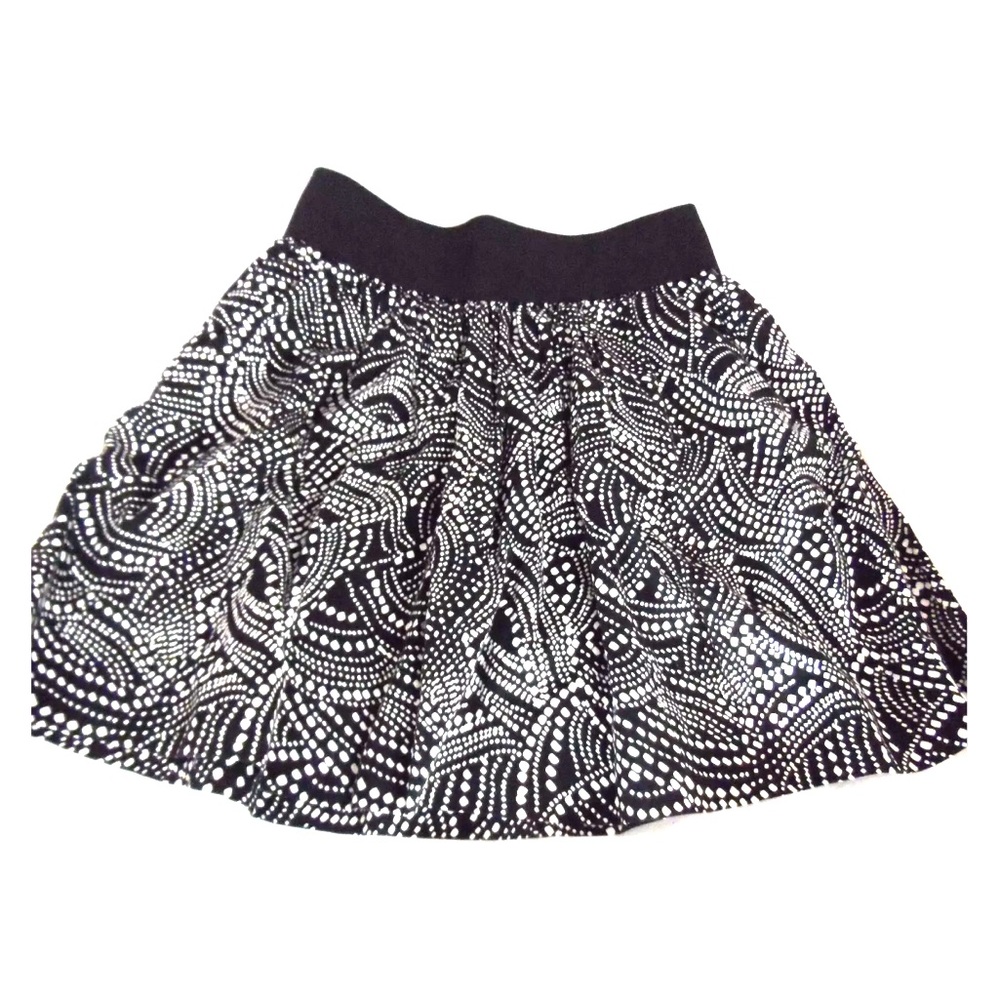 Elle Women's fan out Skirt Black & White Stretch